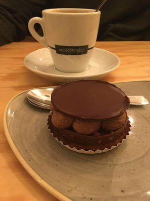 Postre at Entre Pedras in Santiago De Compostela
