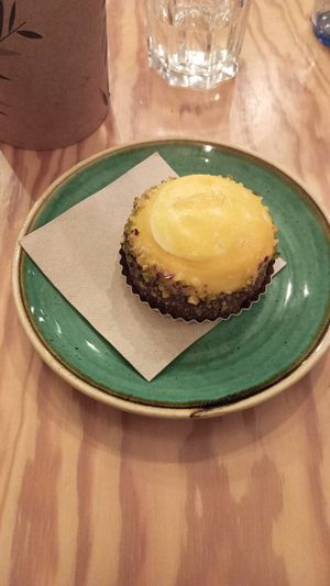 Tarta de limón at Entre Pedras in Santiago De Compostela