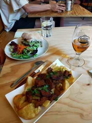 Zorza at Entre Pedras in Santiago De Compostela