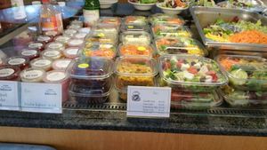 Salad section, yellow dot means vegan at Vier Linden - Freiestrasse in Zurich