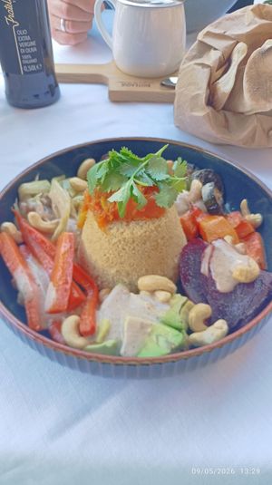 Happy bowl at Caprice Ristorante Pizzeria in Bardolino