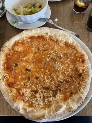 Margarita pizza with vegan cheese (requested)  at Pizzerija In Gostilna Matiček in Radovljica