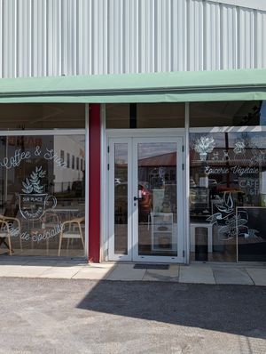  at Lucy's Coffee in Lescar