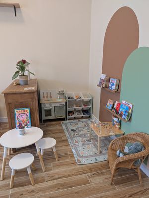  at Lucy's Coffee in Lescar