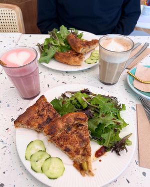   at Lucy's Coffee in Lescar