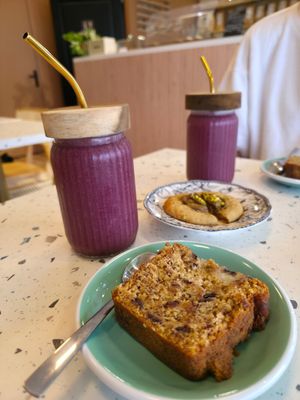  at Lucy's Coffee in Lescar