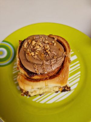 Toffifay roll at Have A Roll in Leuven