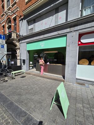 Shop at Have A Roll in Leuven