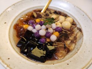 Dessert at One Side Juice - 一面汁原·纯素 in Chongqing