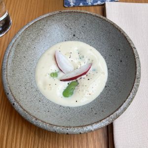 Amuse Bouche, Smoked Soy Espuma with Radish and Spring Peas at Kōsa - コウサ in Kyoto