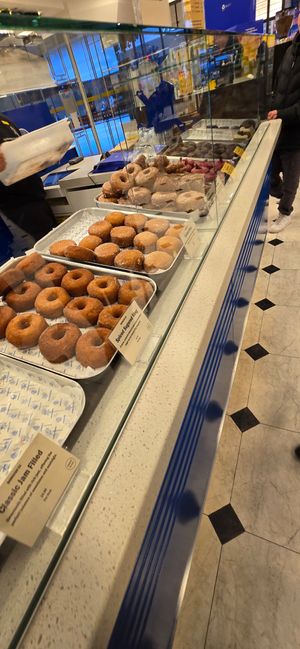  at Borough 22 - Selfridges in London