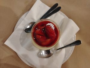 Tiramisù all'arancia e fragola (vegetariano) at Osteria Sciapò in Palermo