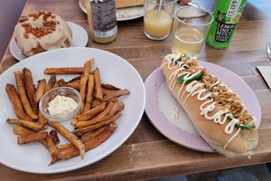 Hot dog frites at Kiji Donuts in Lyon