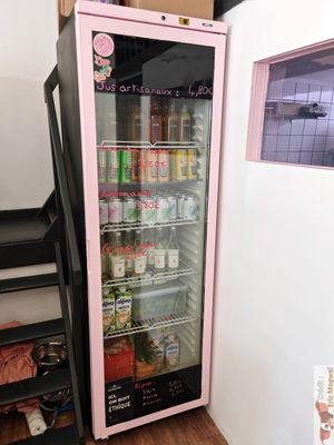 Drinks at Kiji Donuts in Lyon