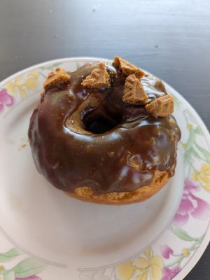 Spéculoos at Kiji Donuts in Lyon