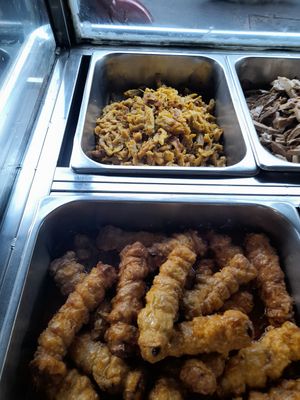 Com chay selection at Hỷ Lạc Quan in Ho Chi Minh City