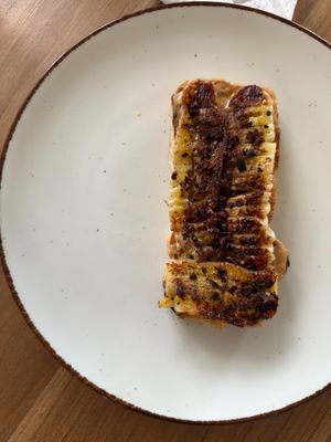 Caramelized Banana & Peanut Butter Toast at Cafe Nella Giungla in Hikkaduwa