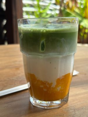 MATCHA MANGO LATE at Cafe Nella Giungla in Hikkaduwa