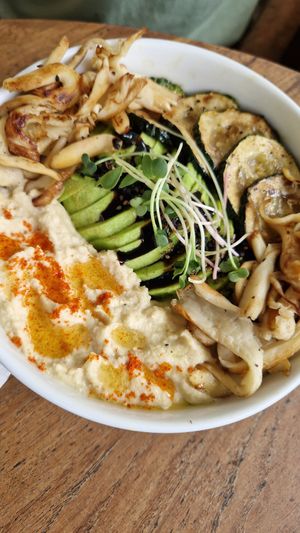Rice bowl with hummus at Cafe Nella Giungla in Hikkaduwa