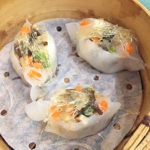 Steamed dumplings at Benzhen Vegetarian in Hong Kong Island