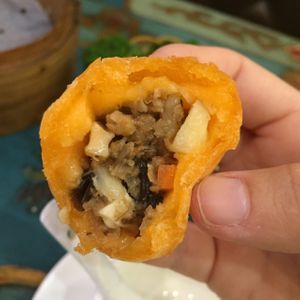 Deep fried dumpling at Benzhen Vegetarian in Hong Kong Island