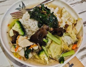 Vegan mixed veggies rice at SF Vegetarian - 十方素食 in Kuching