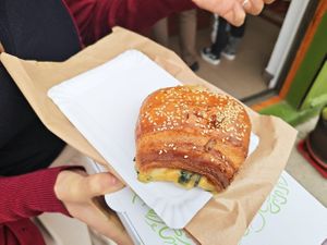 Empanada/pan con relleno de espinaca y bechamel at Medialuna Valpo in Valparaiso