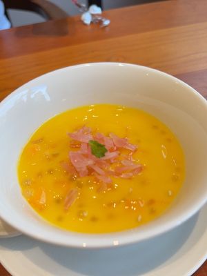   at A Wave Pure Vegetarian Food (Flower Garden Store) 一朵浪花  纯净素食(花卉园店) in Chongqing