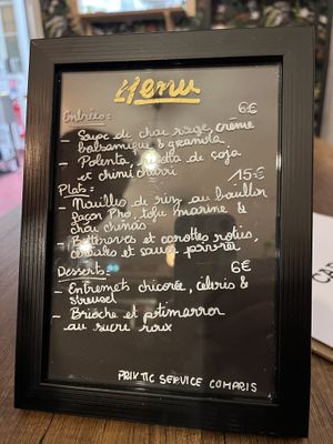   at CURIEUSES  in Dijon