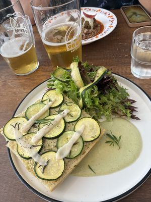   at CURIEUSES  in Dijon