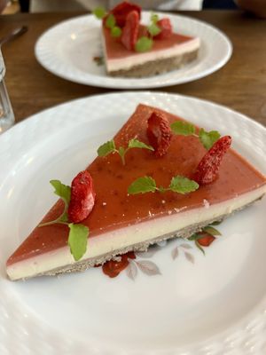   at CURIEUSES  in Dijon