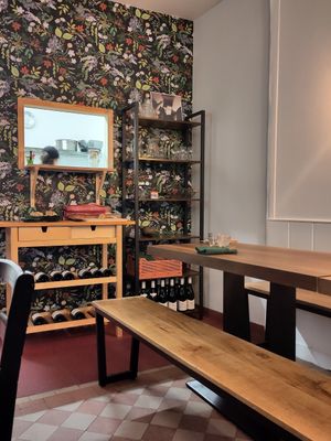 Eat-in space+ kitchen at CURIEUSES  in Dijon