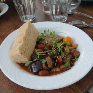  at CURIEUSES  in Dijon