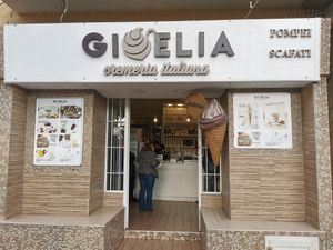 The entrance at Gioelia in Pompei