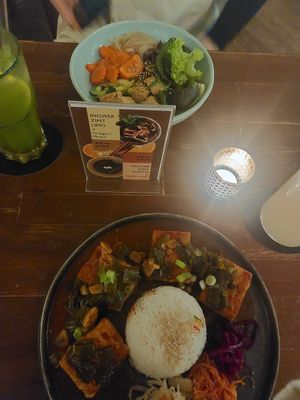 Bibimbap and Tofu Dupbap at Restaurant Damoa in Marburg