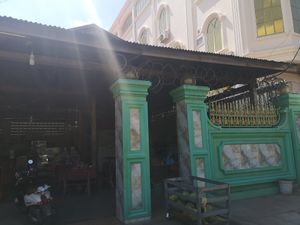 Outside the restaurant at Sir Si Pha in Kampong Cham