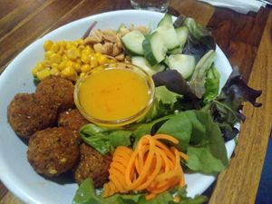 Falafel bowl at Cognito in Erfurt