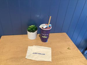 Vegan smoothie at Just Salad - Hunter College in New York City