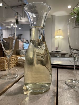 Sparkling wine decanter at AIN SOPH.Soar in Tokyo