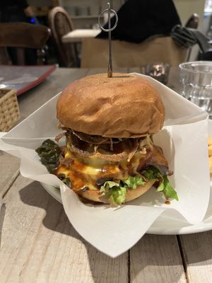 Ripple Burger  at AIN SOPH.Soar in Tokyo