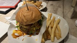 Ripple Cheese burger  at AIN SOPH.Soar in Tokyo