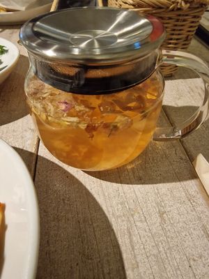 Shamus tea. Rose, chamomile and citrus fruit blend at AIN SOPH.Soar in Tokyo