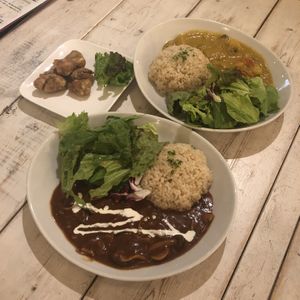 Mushroom rice, curry with rice, fried “chicken” at AIN SOPH.Soar in Tokyo