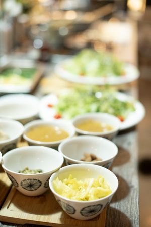 maraton de salsas y fermentos para mejorar tu microbiota at Luz & Tierra in Malaga