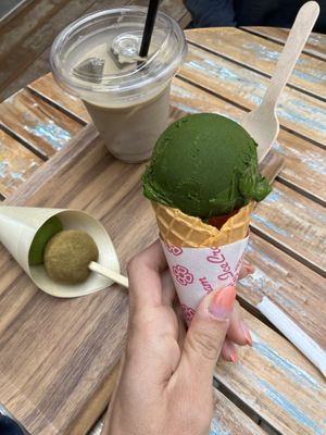 8% matcha gelato, hojicha latte, daifuku  at Sumekamicha in Kyoto