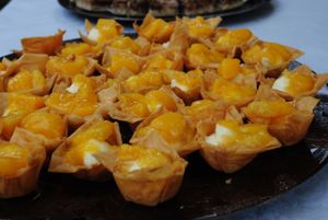 Palisade Peach Marscapone Tartlets
Showcasing Colorado's flavorful peaches from Palisade
Can be made vegan with a cashew pastry cream at Revolution in the Kitchen in Denver