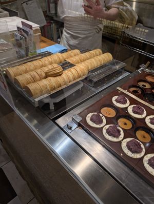pancakes being prepared at Gozasoro - Shinjuku Takashimaya in Tokyo