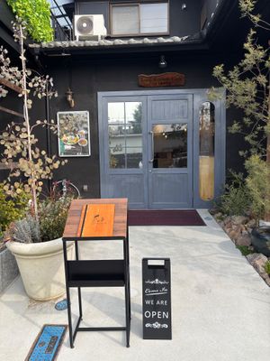  at Joyce Kitchen & Cafe in Ritto