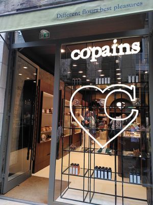 Entrance at Copains - Rosiers in Paris