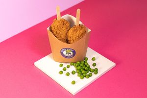 Pea and Mint Magnum (2pcs): Potato, Pea and Mint Magnum coated in cornflakes at Green M'ama  in Rome